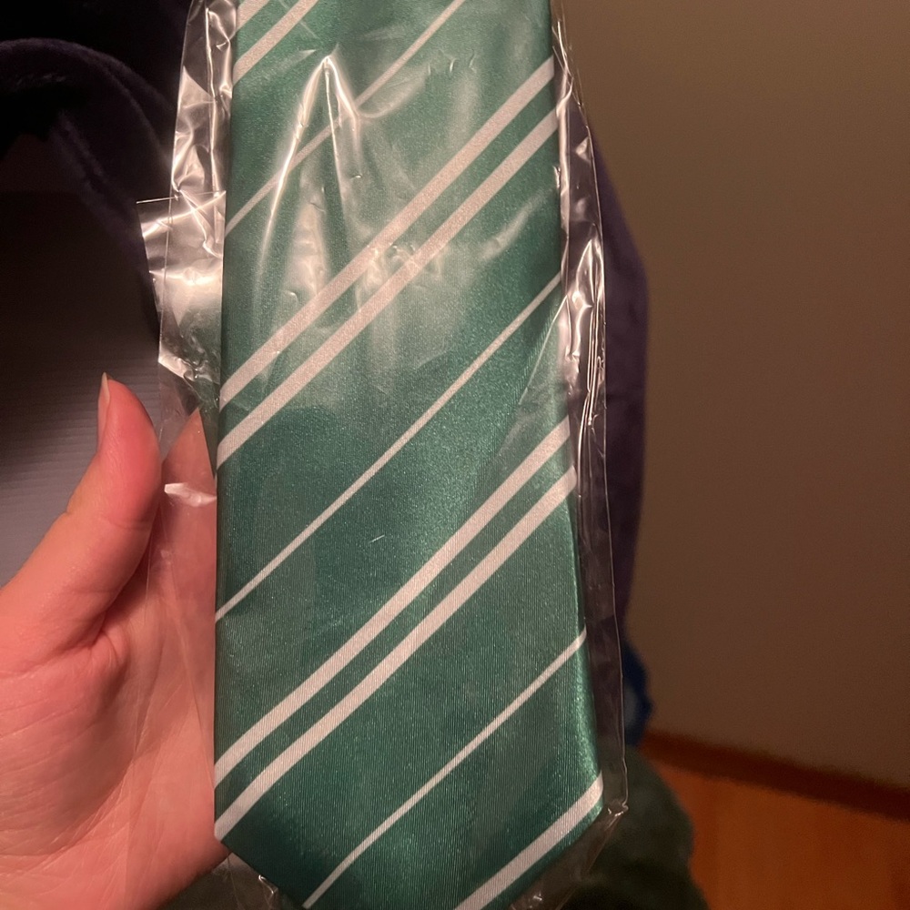 Elegant Green Striped Tie